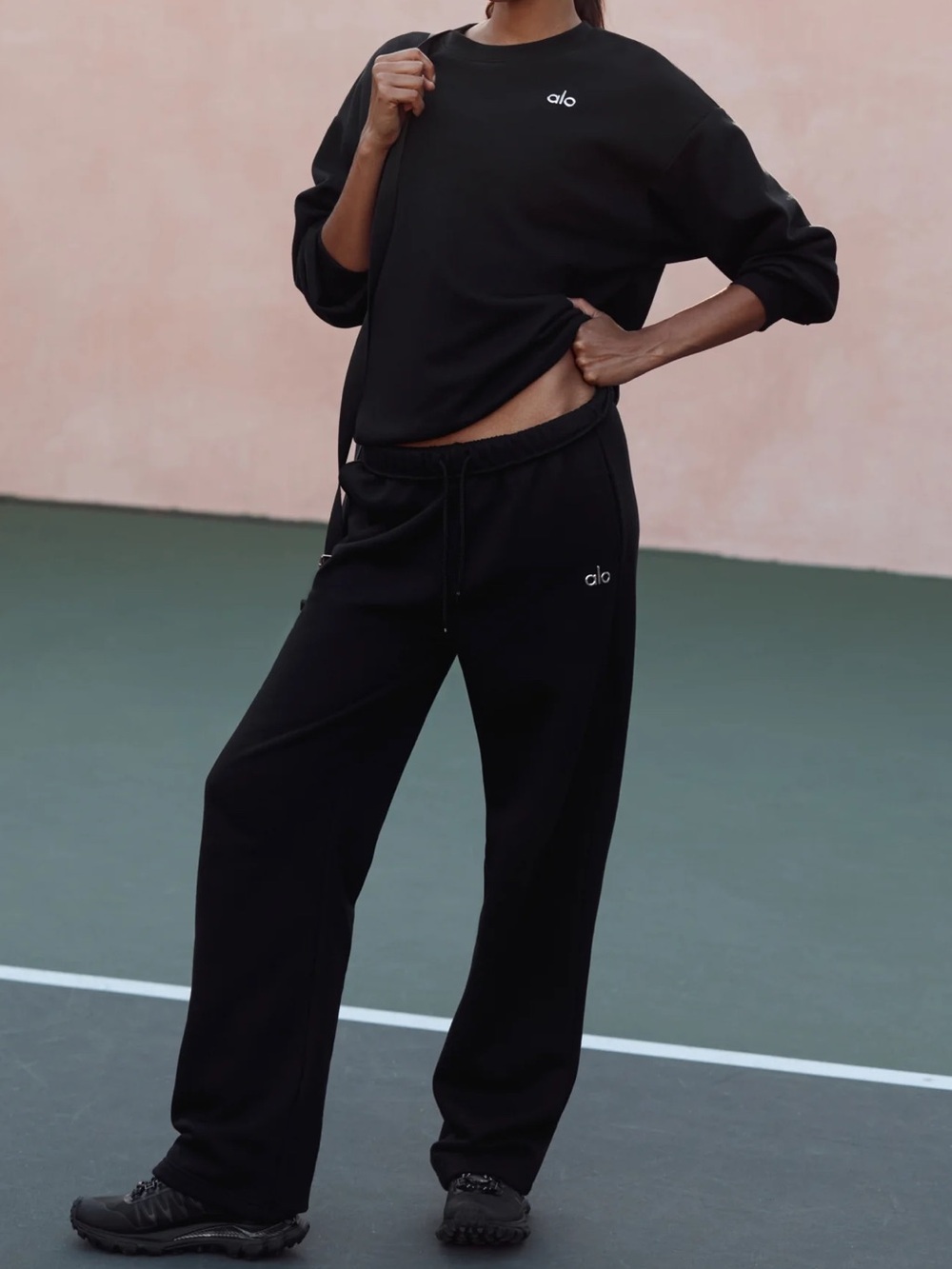 Alo Accolade Straight Leg Sweatpant Black NWT